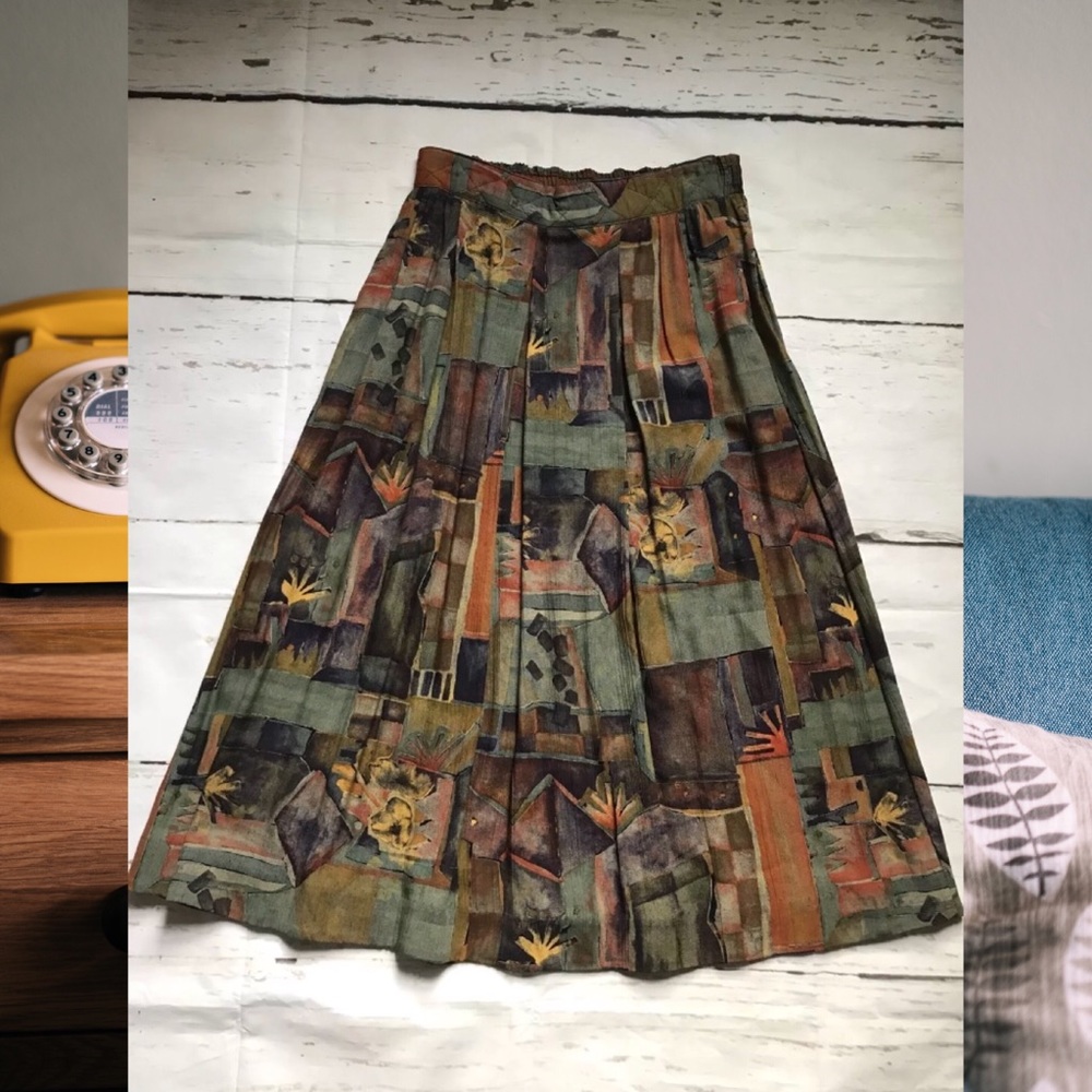 Vintage illustrations midi flare skirt size 10
